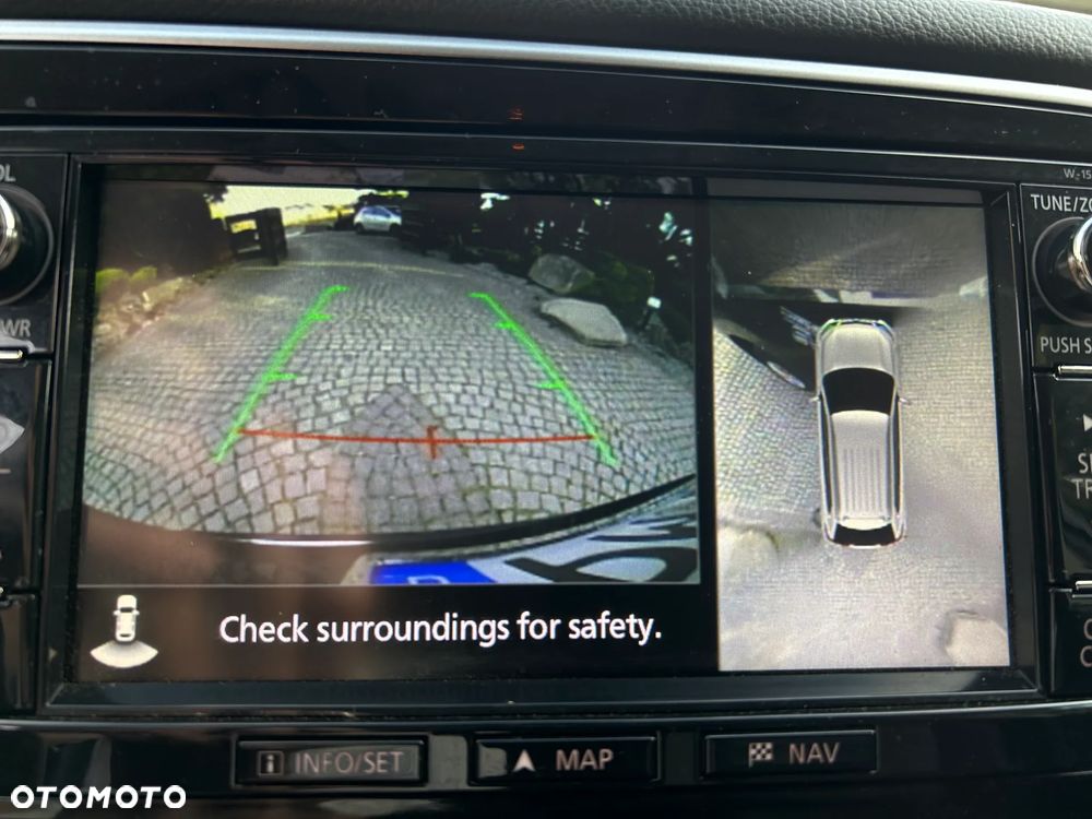 Mitsubishi Outlander Instyle NAVI + - 18