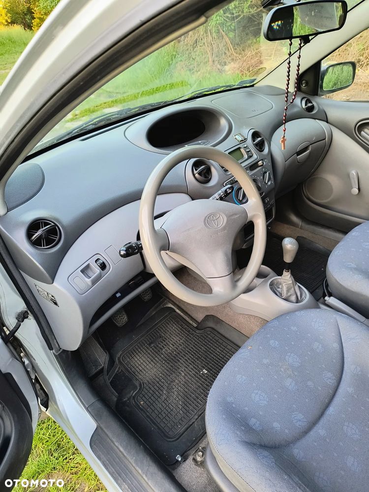 Toyota Yaris 1.4 D-4D Sol - 9