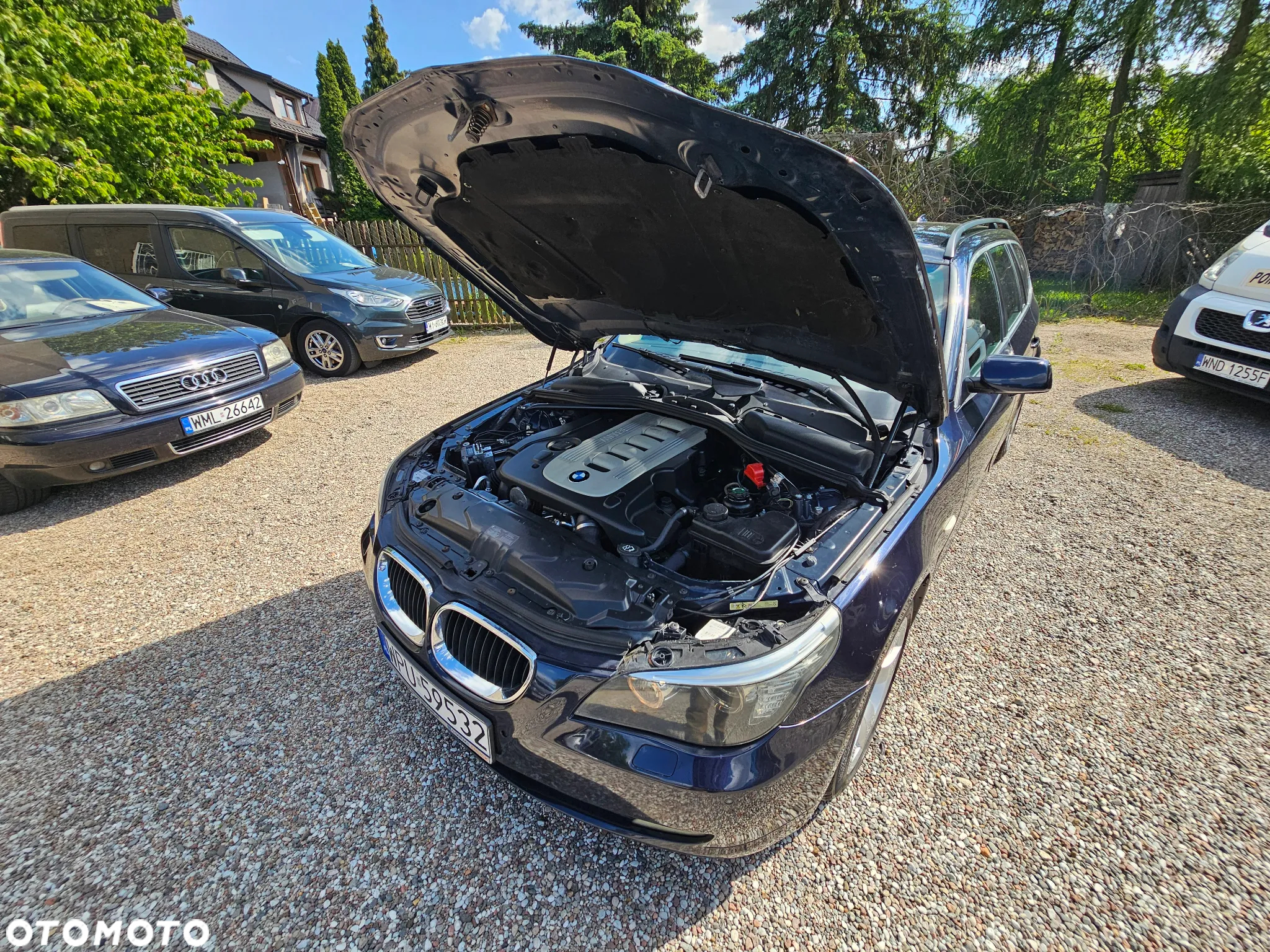 BMW Seria 5 530d xDrive Touring - 11