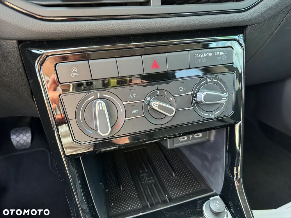 Volkswagen T-Cross 1.0 TSI Life Plus - 16