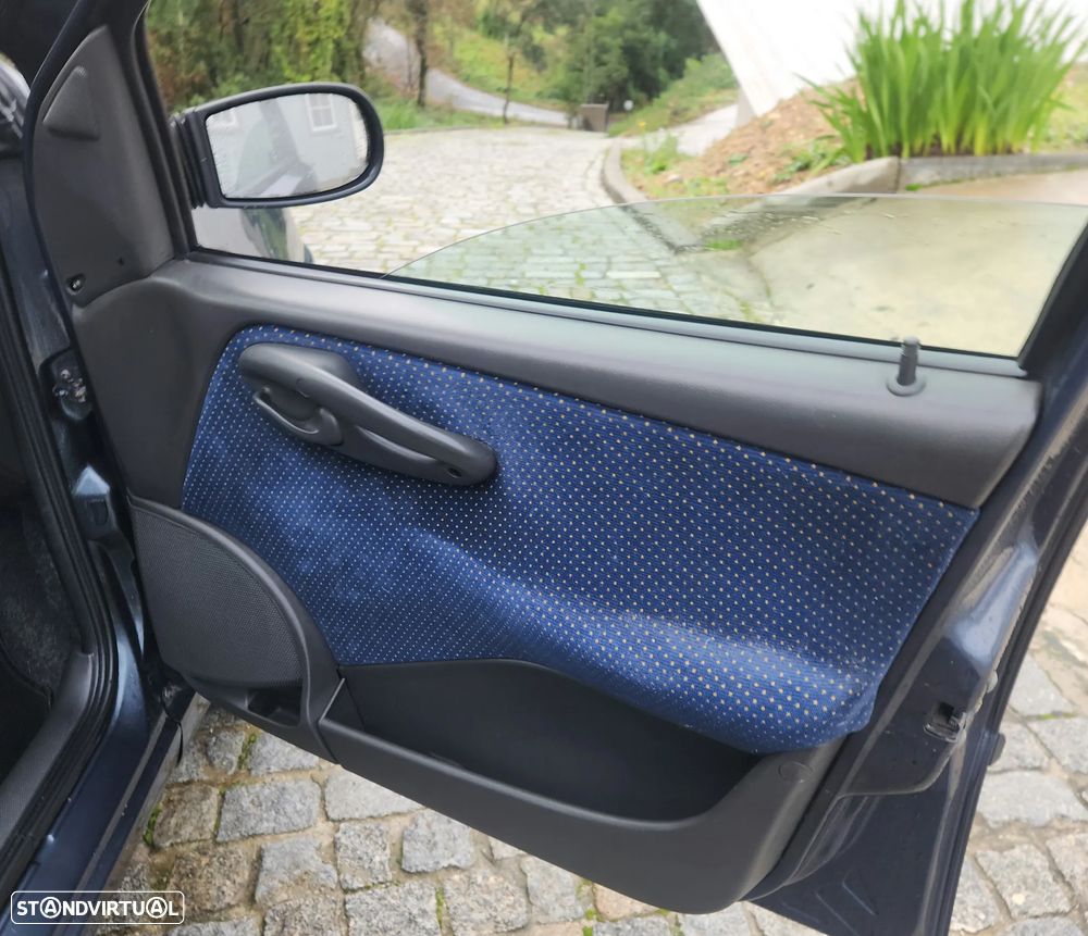 Fiat Punto 1.2 16V HLX - 18