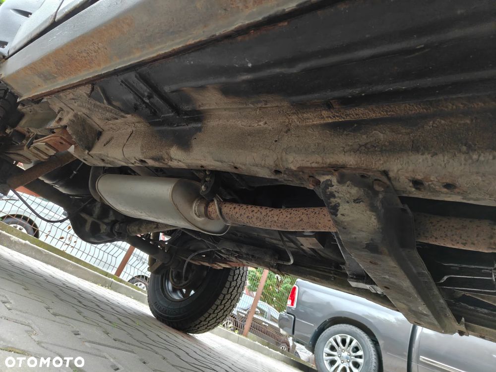 Jeep Cherokee - 27