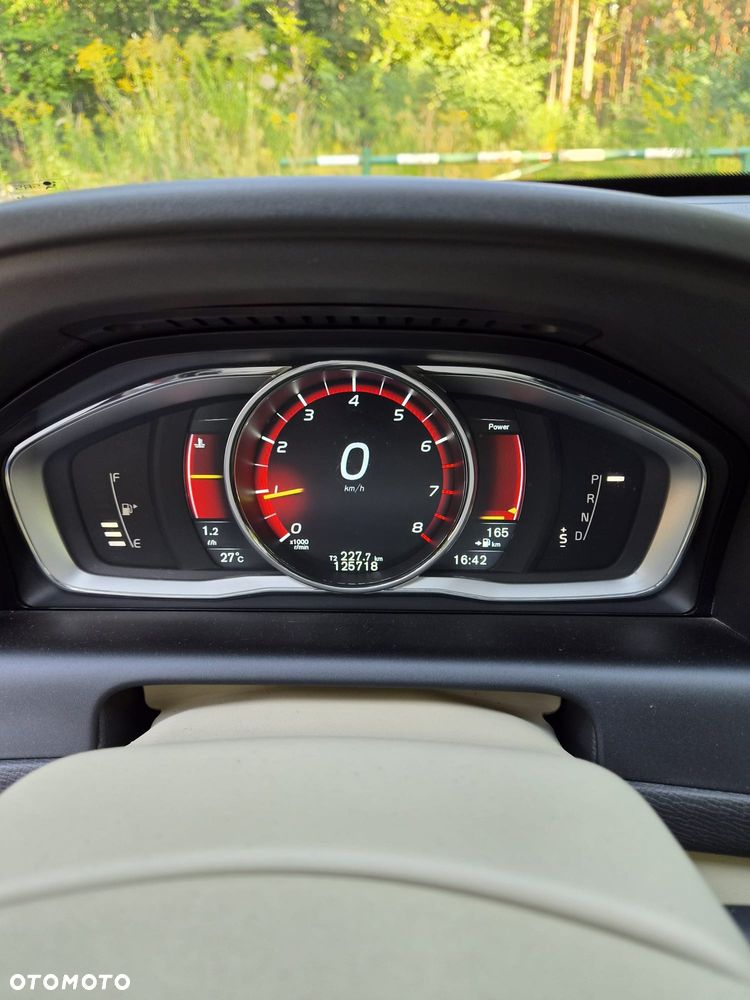 Volvo XC 60 T6 Drive-E Momentum - 20