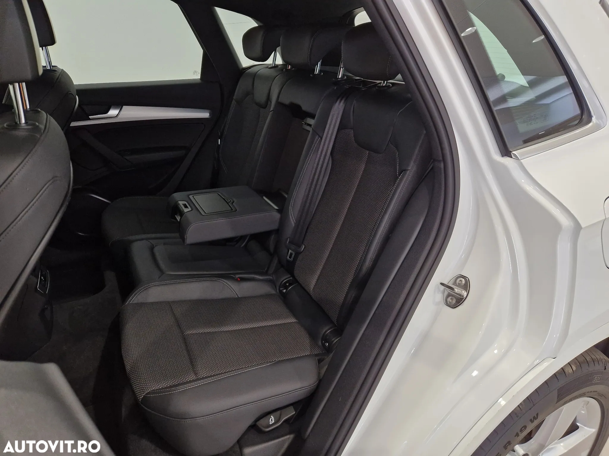 Audi Q5 55 TFSIe quattro S tronic S line - 14