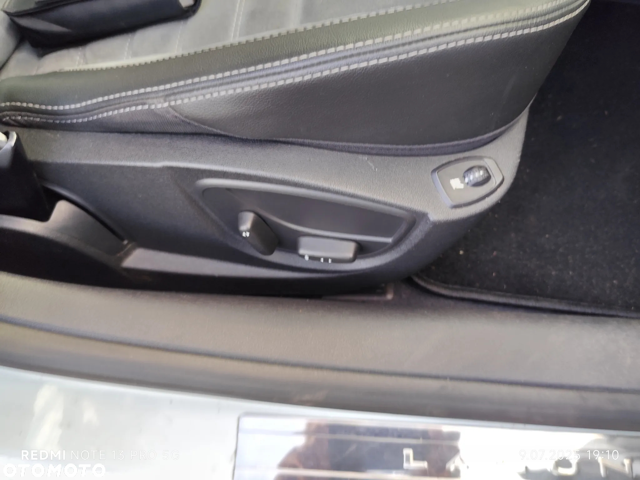Renault Laguna Grandtour dCi 175 FAP Bose Edition - 16