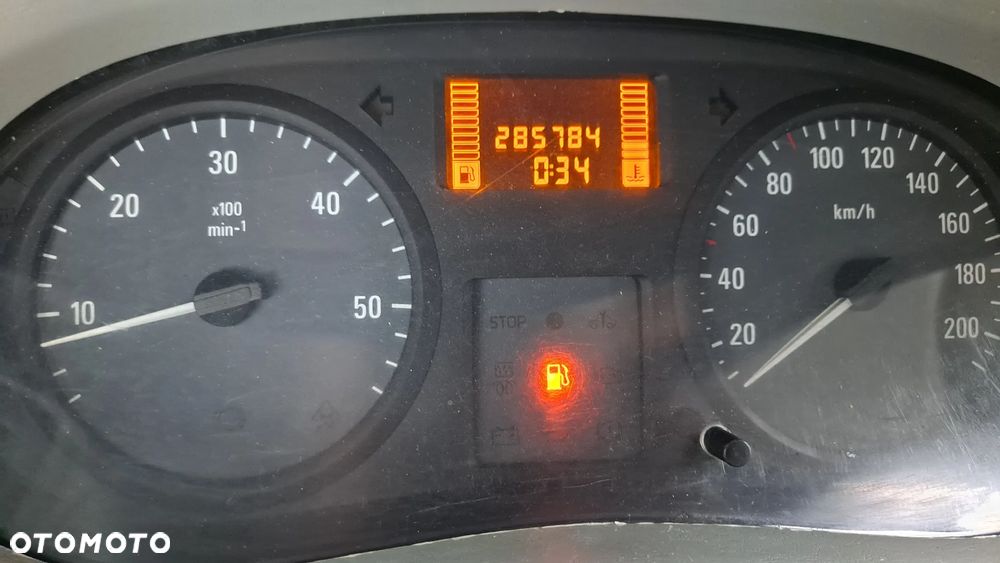 Opel Vivaro - 17