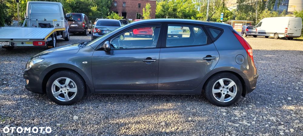 Hyundai i30 1.4 Blue Comfort - 9