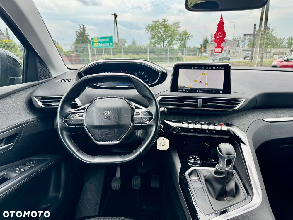 Peugeot 3008 1.2 PureTech Allure S&S - 12