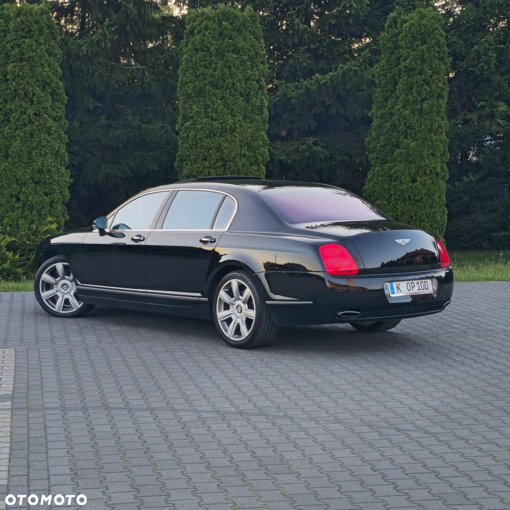 Bentley Flying Spur - 14