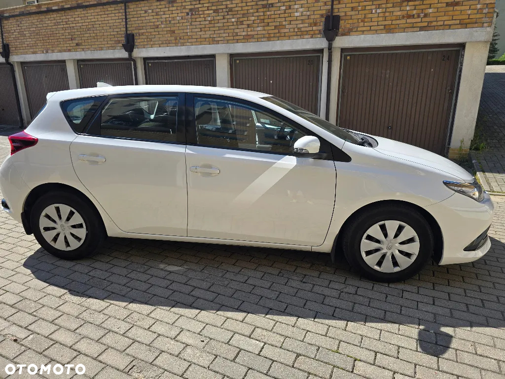 Toyota Auris 1.33 VVT-i Active - 3