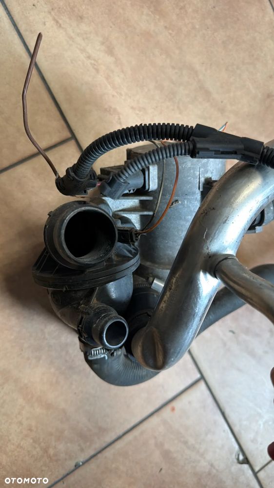 BMW E87 E90 E91 POMPA WODY ELEKTRYCZNA 7586928 - 2