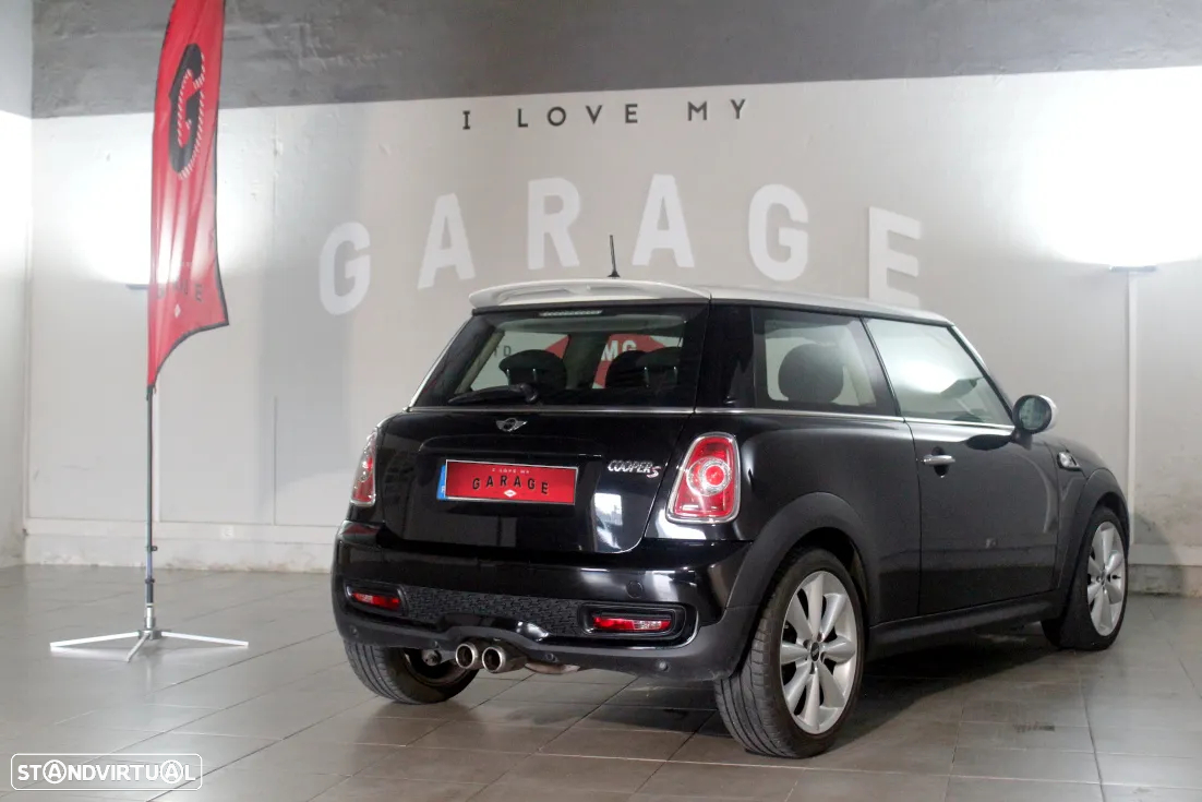 MINI 3 Portas Cooper S - 4