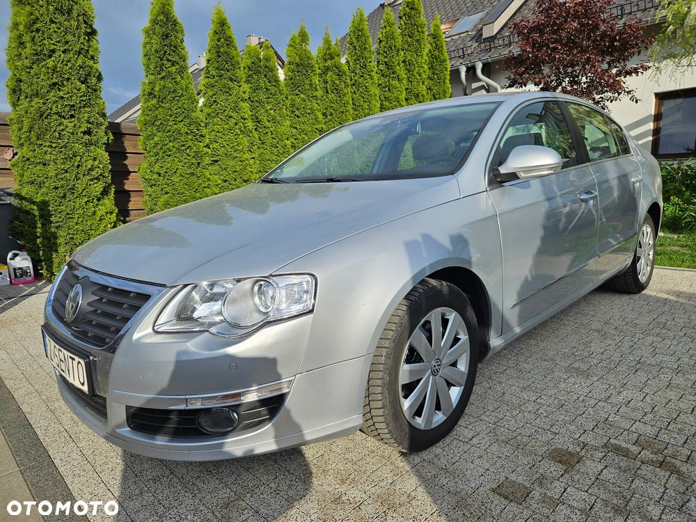 Volkswagen Passat 2.0 FSI Comfortline - 1