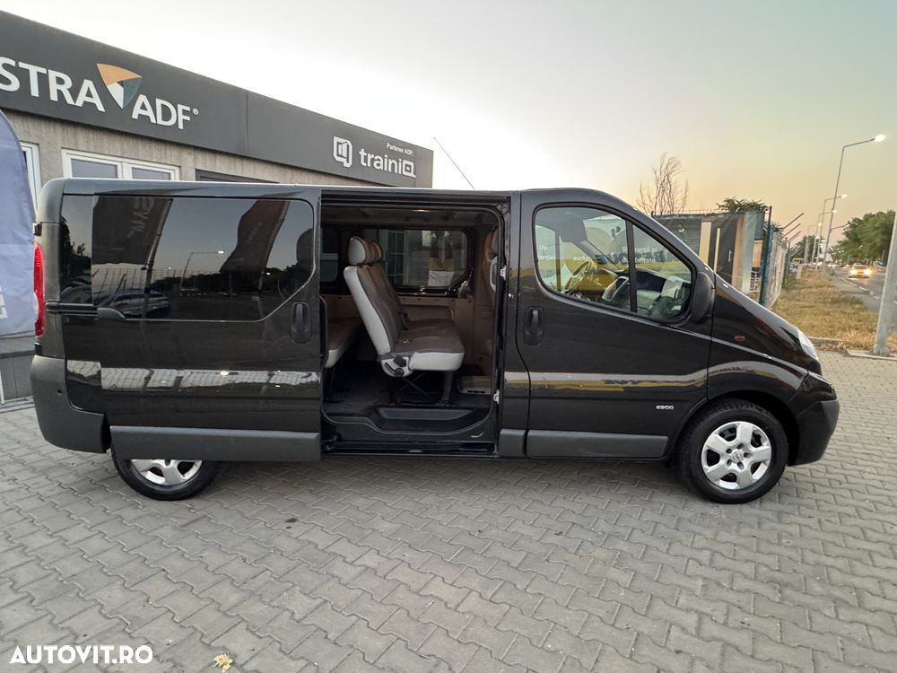 Opel Vivaro - 31