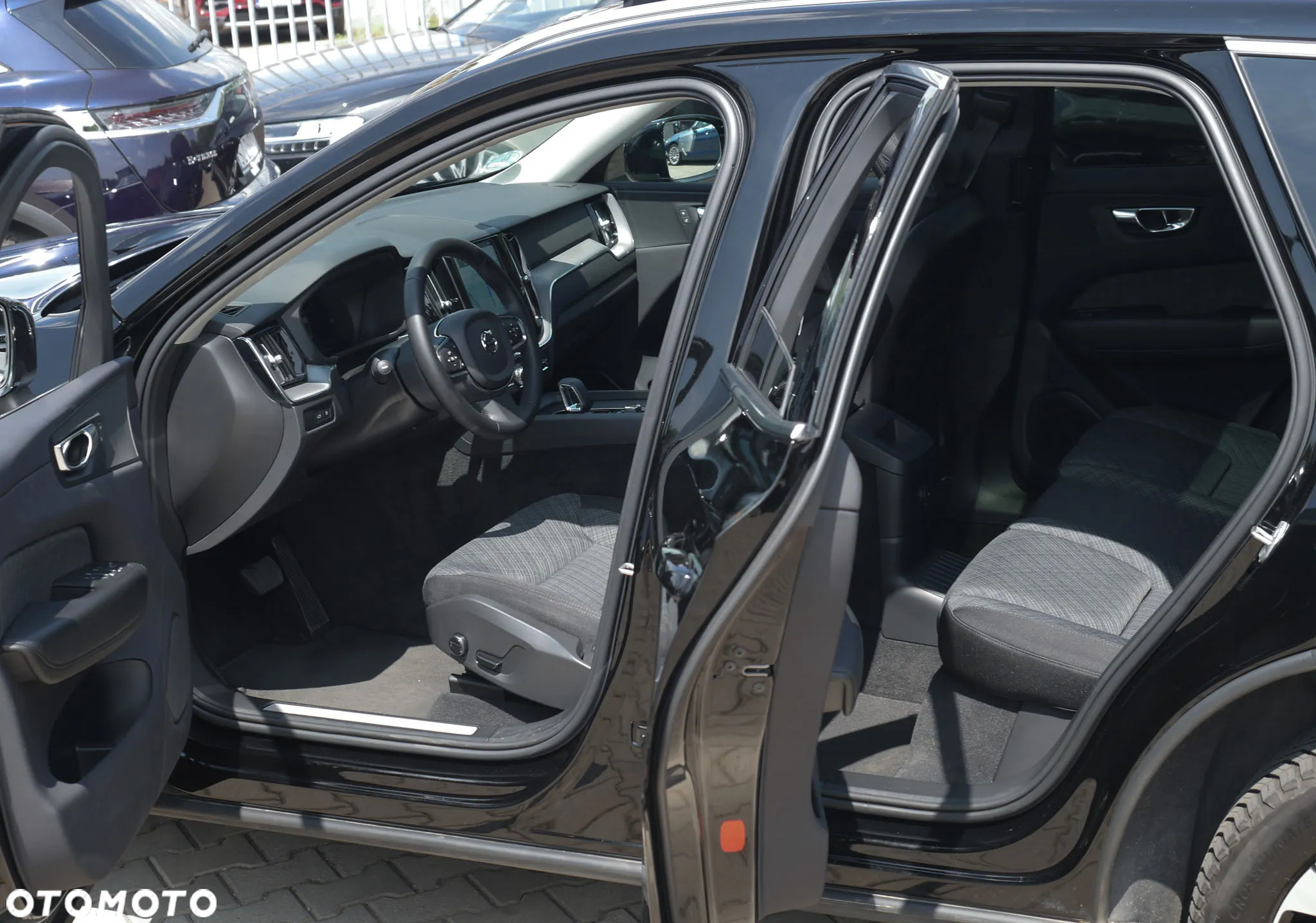 Volvo XC 60 T6 Plug-In Hybrid AWD Inscription - 20