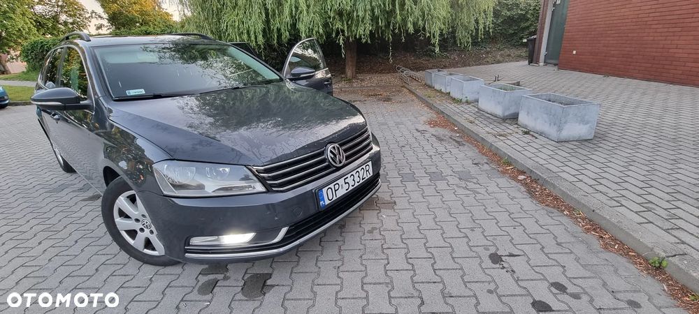 Volkswagen Passat 1.6 TDI Comfortline - 23
