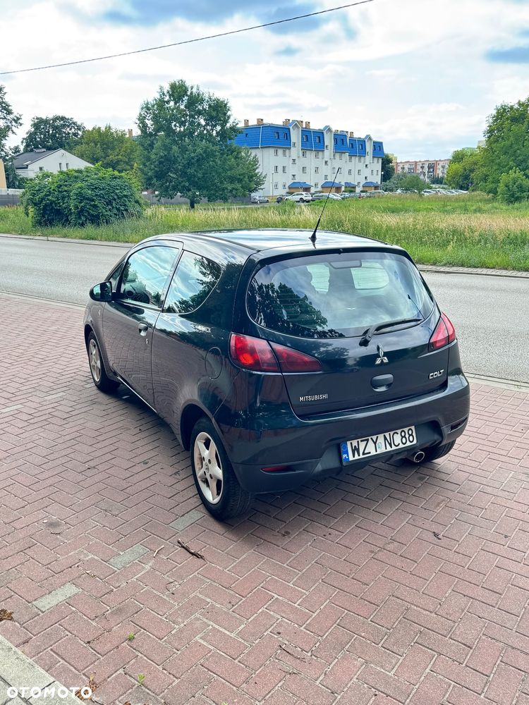 Mitsubishi Colt 1.1 Inform - 1