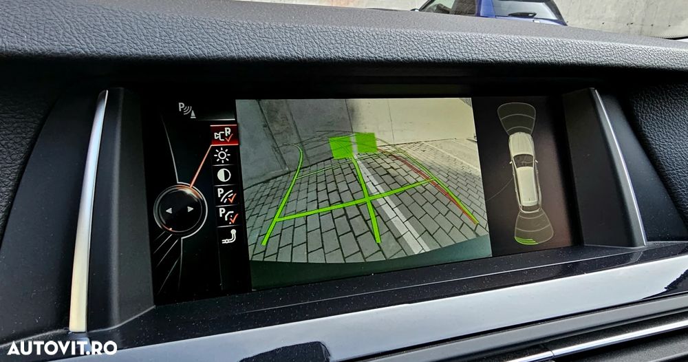 BMW Seria 5 525d xDrive - 33