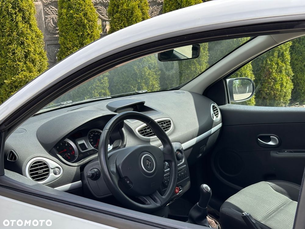 Renault Clio 1.5 dCi Luxe Dynamique - 18