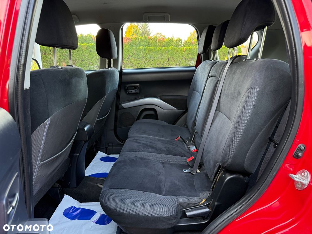 Mitsubishi Outlander 2.0 DI-D 4WD Instyle - 20