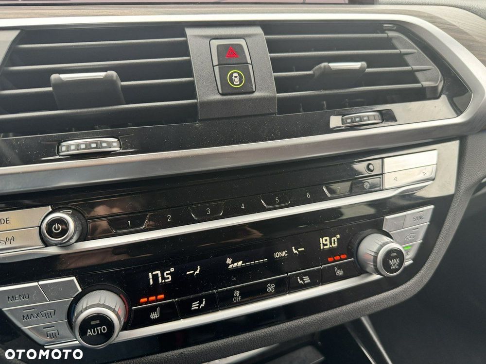 BMW X3 xDrive30d xLine - 24