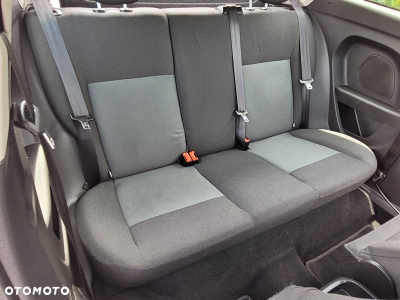 Ford Fiesta - 30