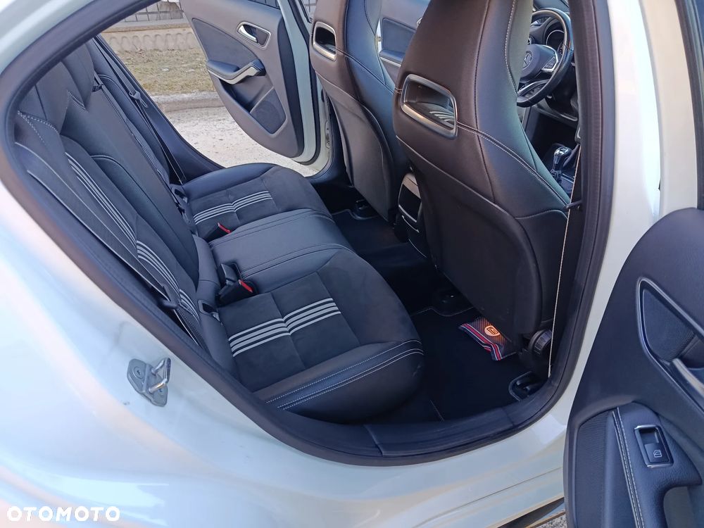 Mercedes-Benz Klasa A 250 Motorsport Edition - 18