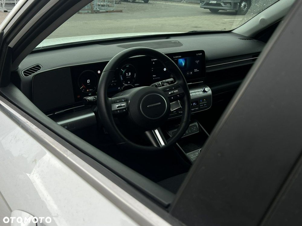Hyundai Kona - 12