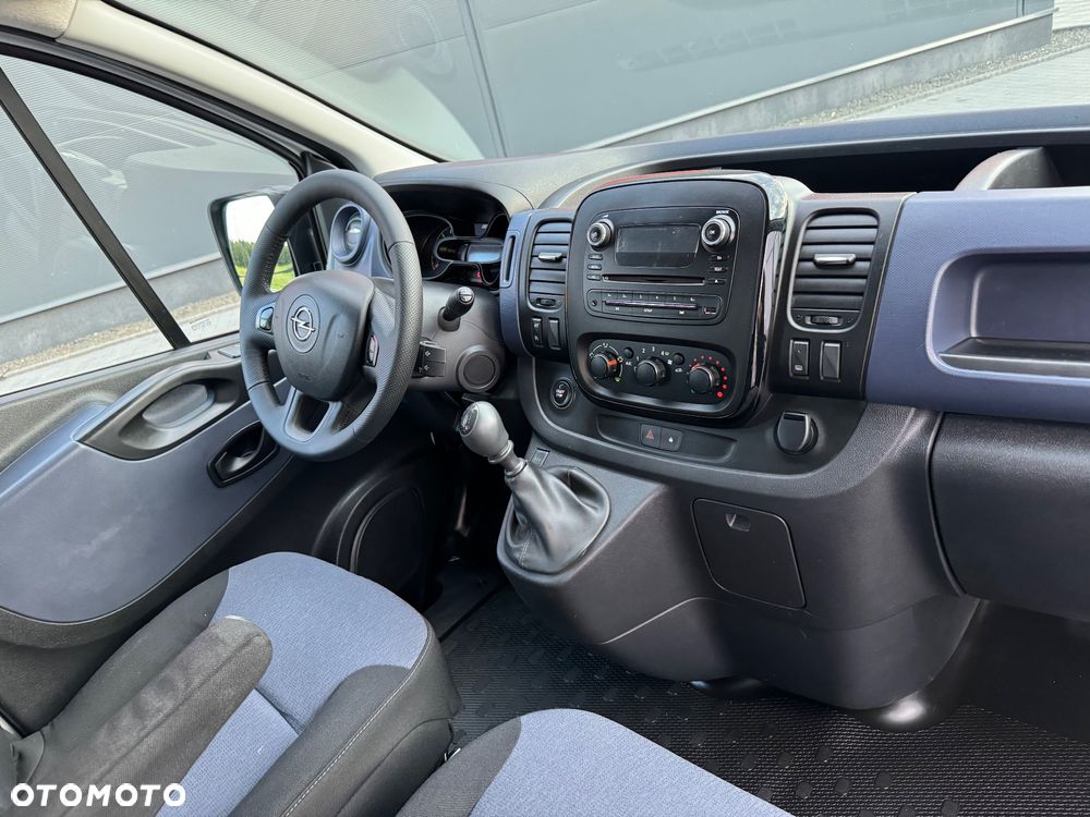 Opel Vivaro Long - 9