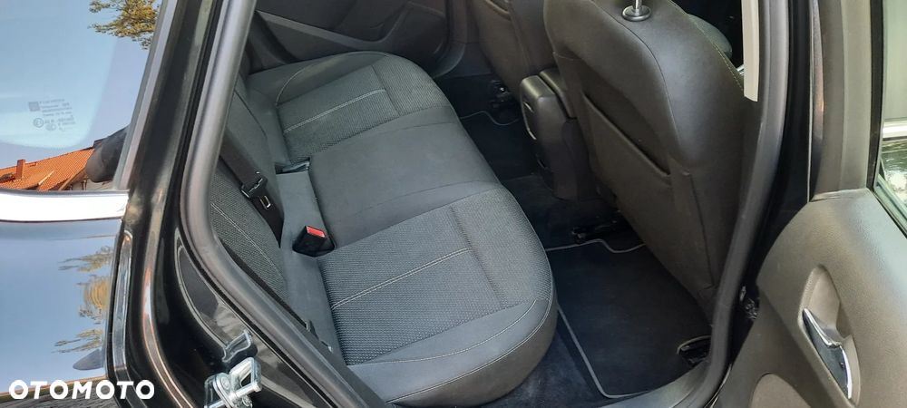 Opel Astra - 8