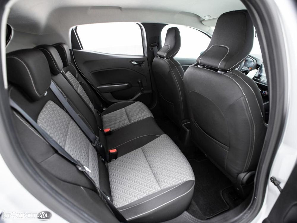 Renault Clio 1.5 Blue dCi Limited - 11