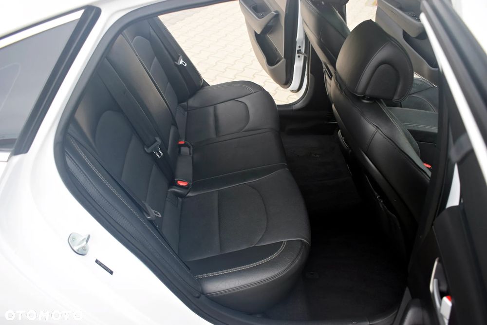 Hyundai Sonata - 34