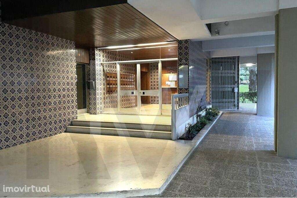 Apartamento T3  com grande sala e  arrecadação para arrendamento em Mi - Grande imagem: 3/42