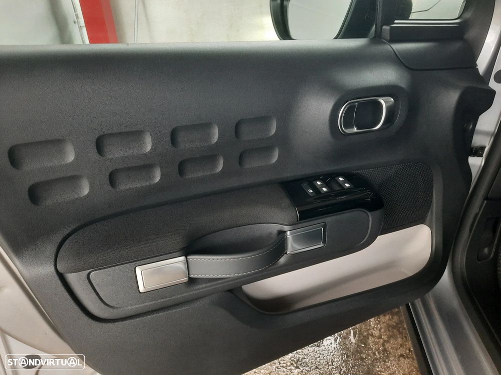 Citroën C3 1.2 PureTech Shine EAT6 - 20