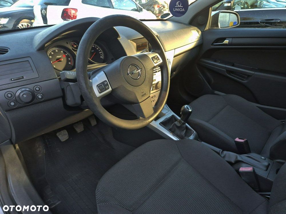 Opel Astra - 14
