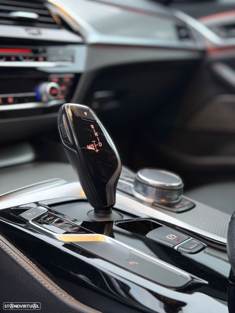 BMW 520 d Pack M Auto - 11