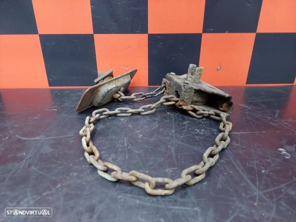 Suporte Pneu Suplente Nissan Pick Up (D22) - 1