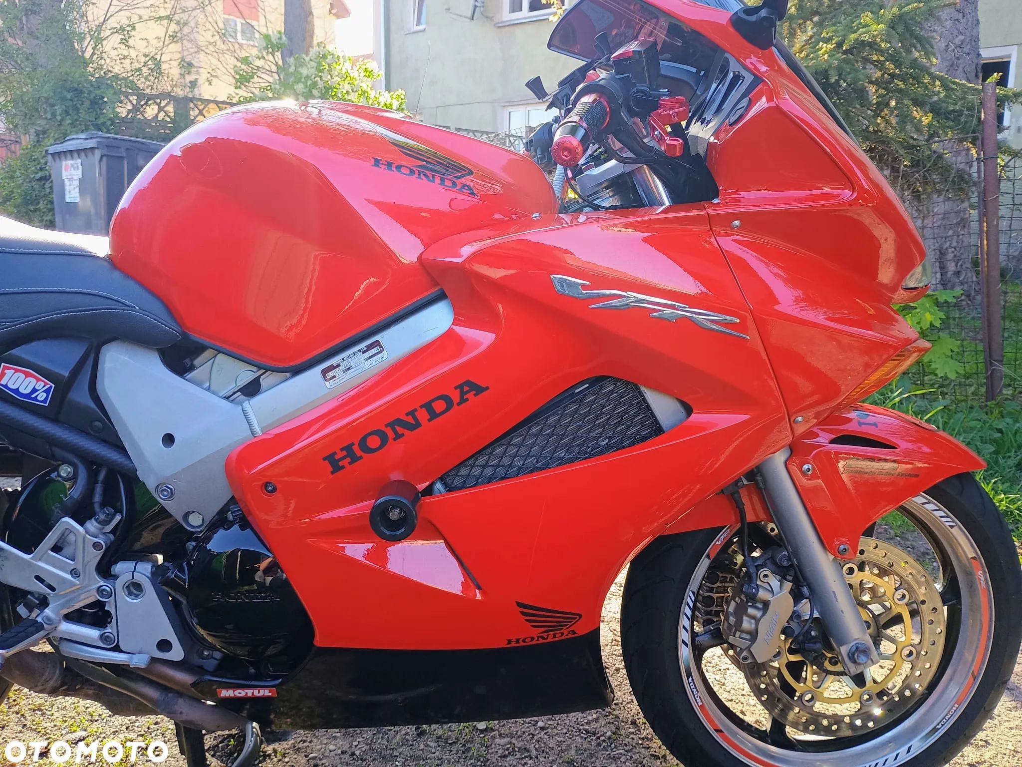 Honda VFR - 1