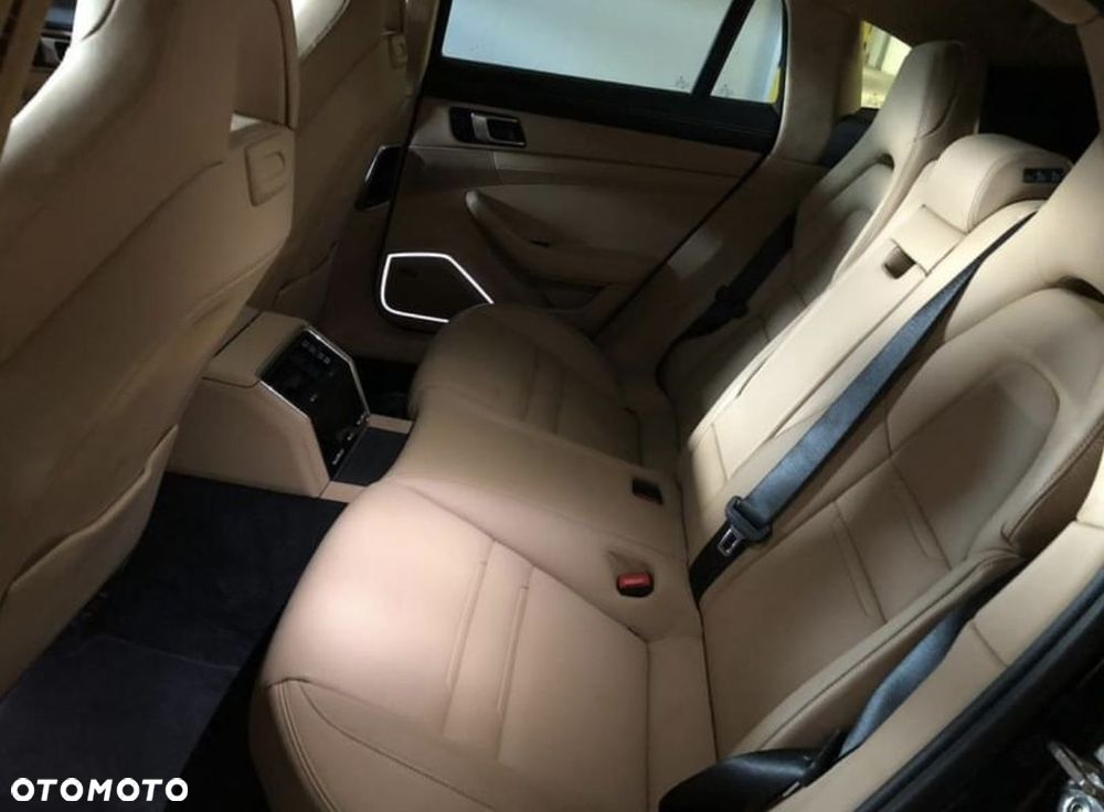 Porsche Panamera - 2