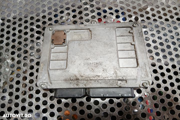 Calculator motor ECU 03E906033 03E906033 Volkswagen VW Polo 4 9N [200 - 2