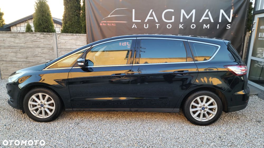 Ford S-Max - 11