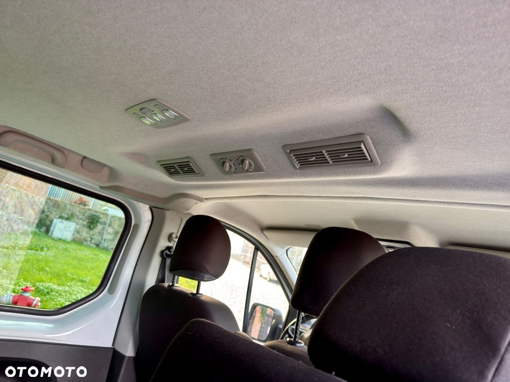 Renault Trafic - 12