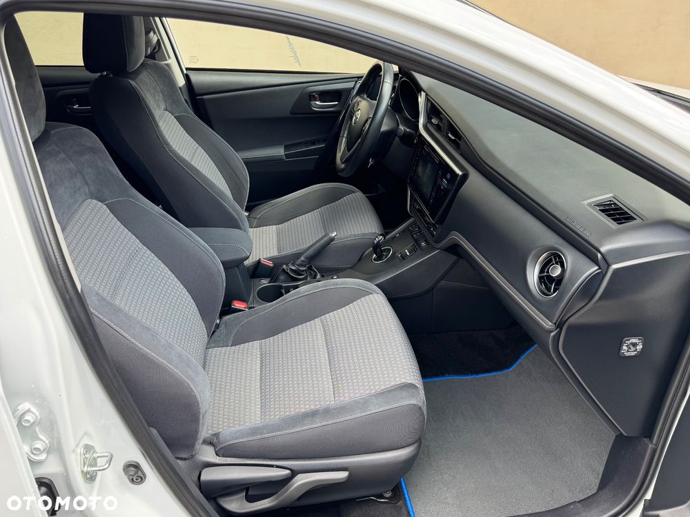 Toyota Auris 1.8 VVT-i Automatik Edition-S - 18