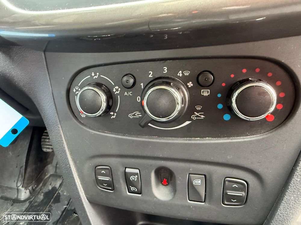 Dacia Sandero 1.5 dCi Stepway - 9