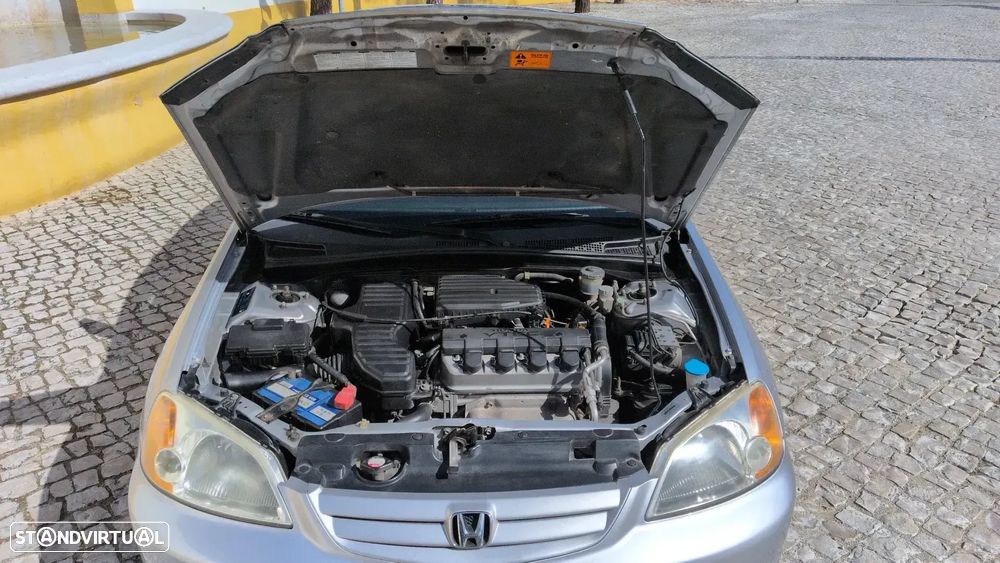 Honda Civic 1.6 ES - 4