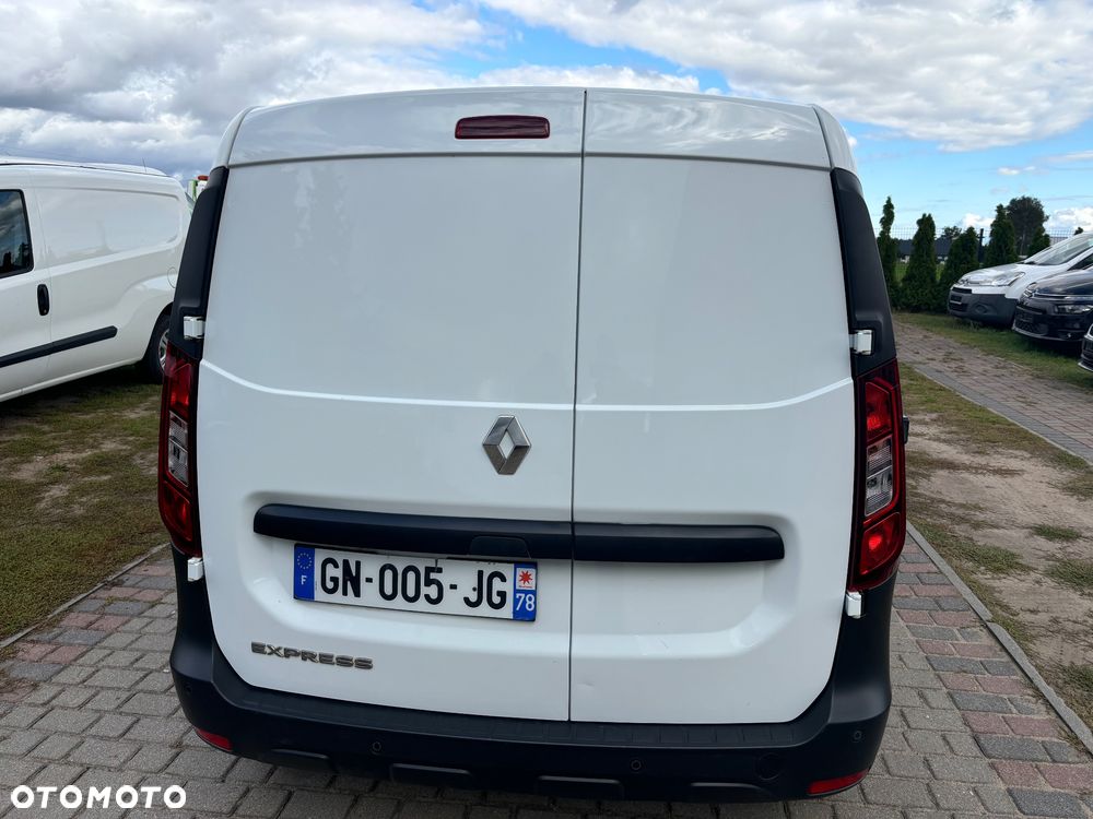 Renault Express - 4