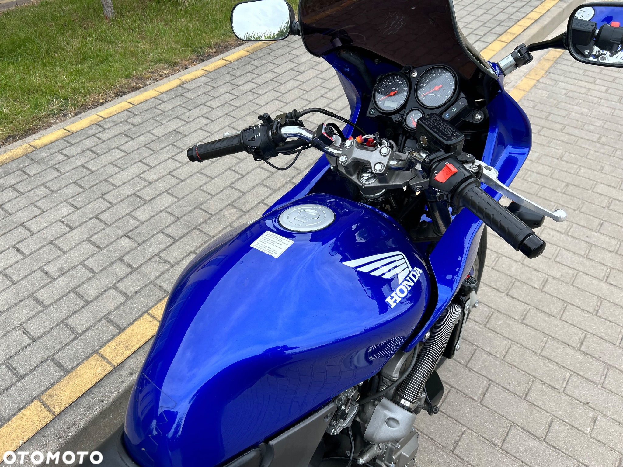 Honda Hornet - 15