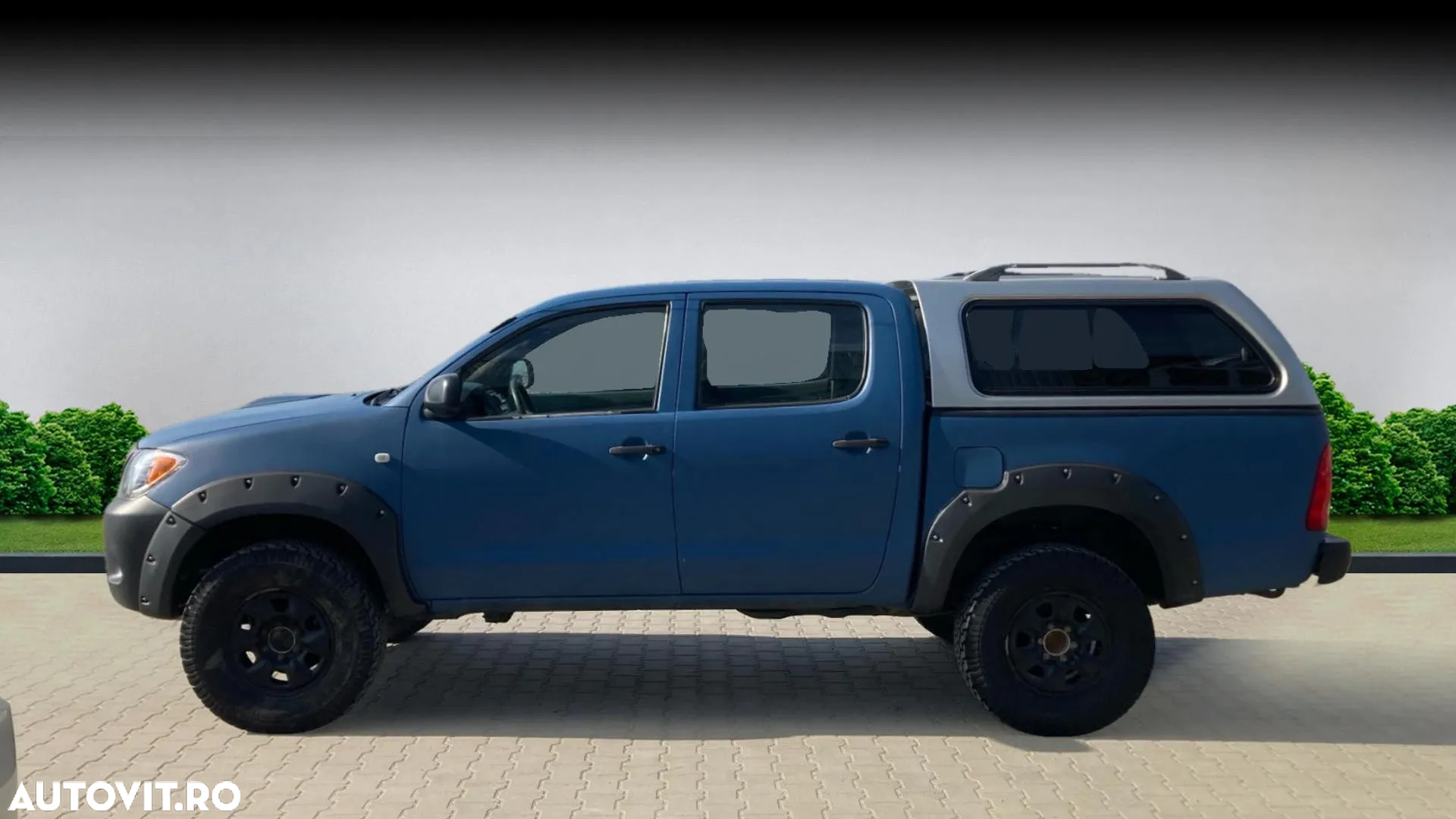 Toyota Hilux 4x4 Double Cab - 3