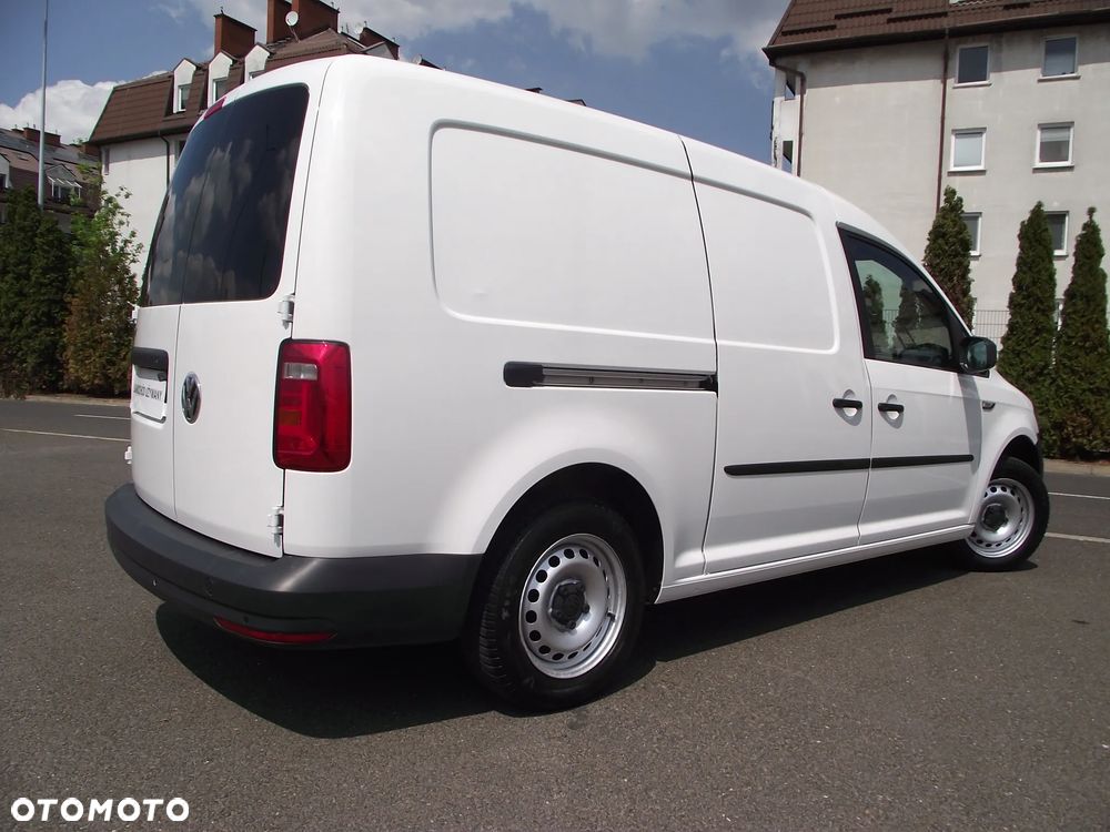 Volkswagen CADDY MAXI - 8