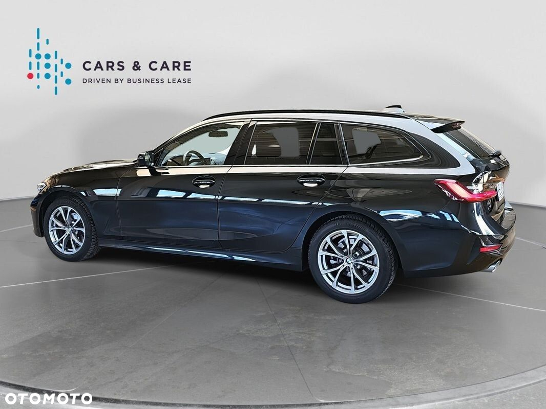 BMW Seria 3 320d xDrive Sport Line - 26